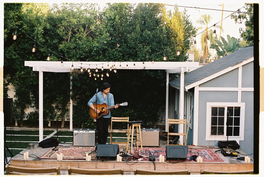 Handmade Live Showcase — artist performing on stage